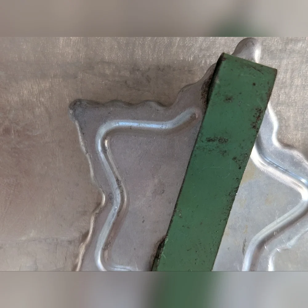 Vintage 3 Metal Cookie Cutters 2 Green Handles One Aluminum